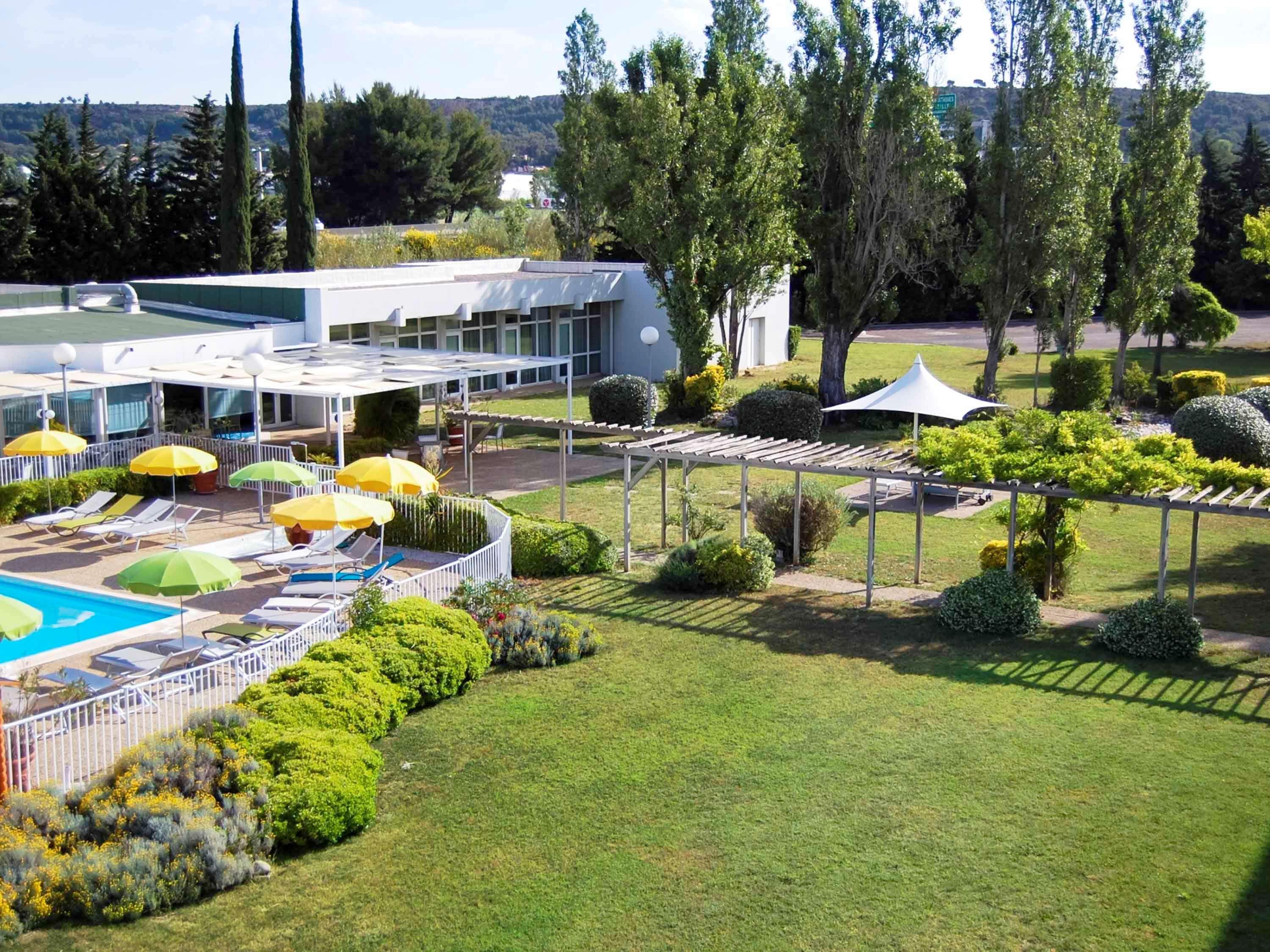 Ibis Styles Marseille Aeroport Hotel 3*