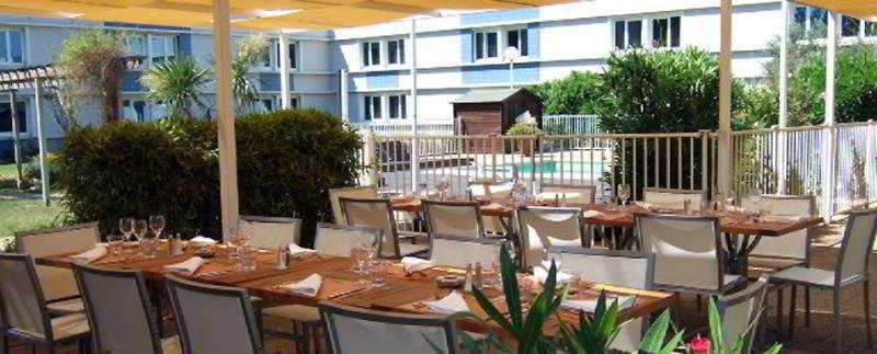 Ibis Styles Marseille Aeroport Hotel 3*