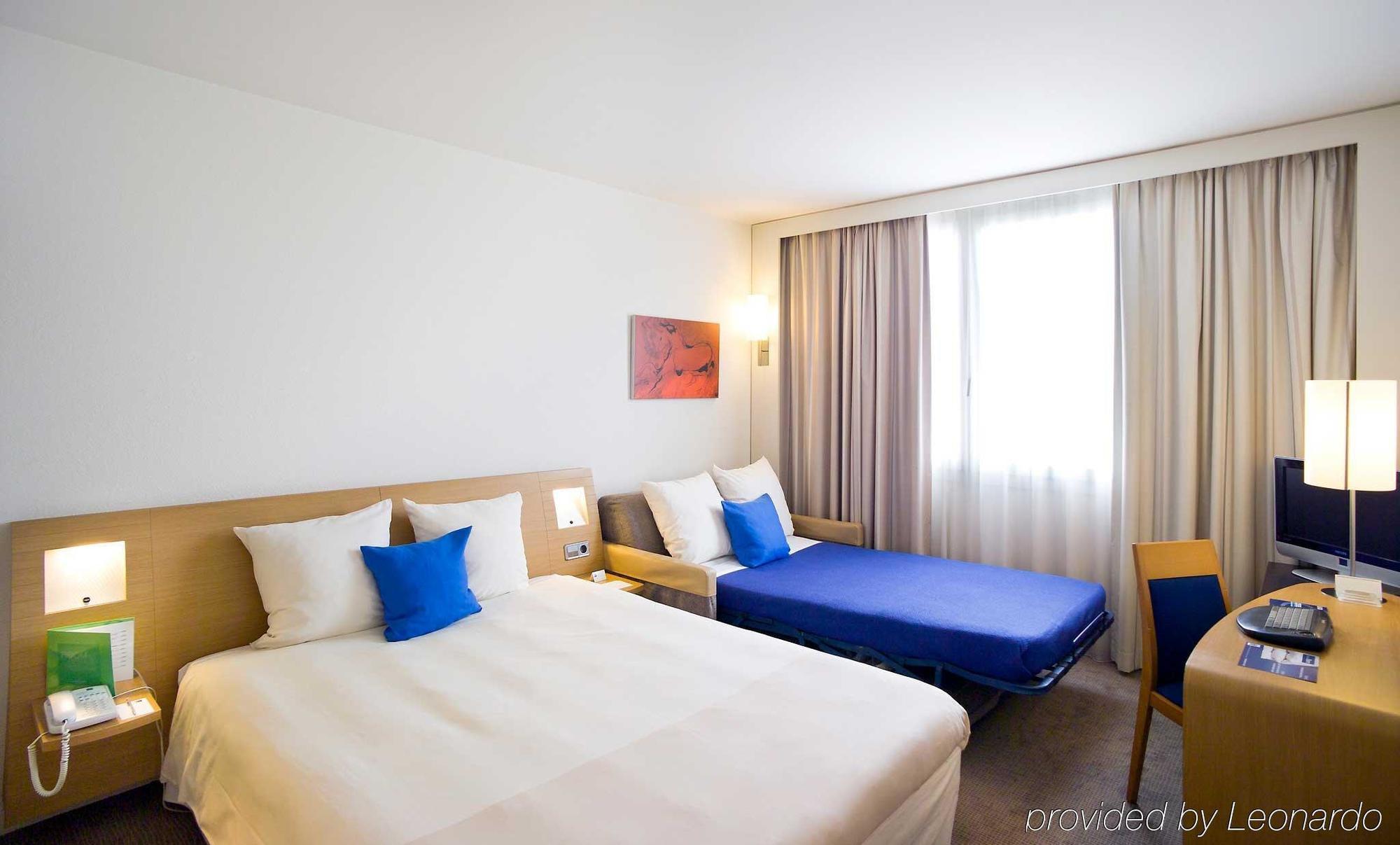 Ibis Styles Marseille Aeroport Hotel 3*